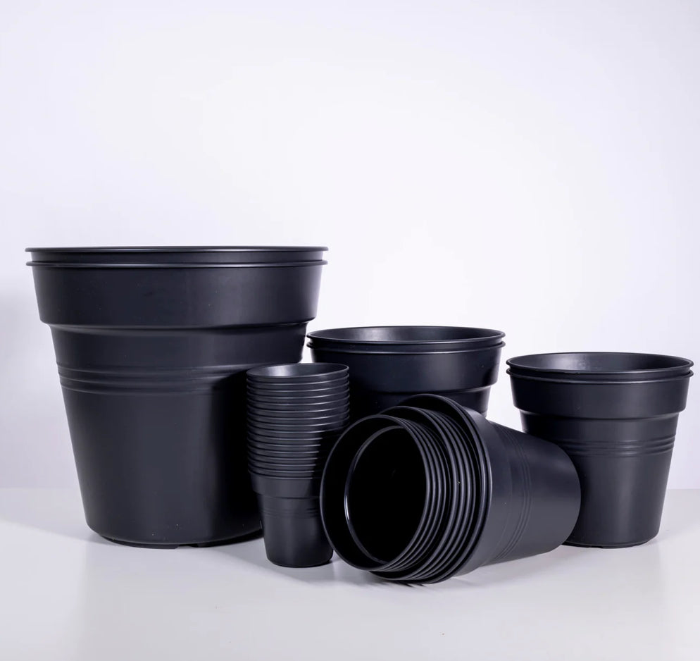 Round Plastic Pots